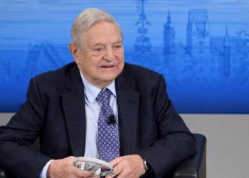 George Soros i kalon djalit të tij Alexandër, perandorinë prej 25 miliardë dollarësh