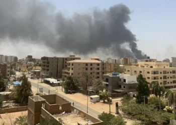 Lufta në Sudan në muajin e tretë, shtohen akuzat për rrëmbimin dhe vrasjen e guvernatorit të Darfurit