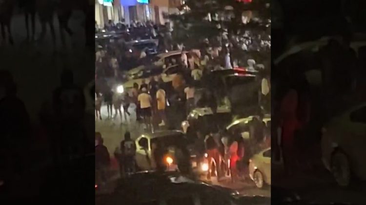 SHBA/ Sulm me armë në qendër tregtare, raportohet për dhjetëra të plagosur