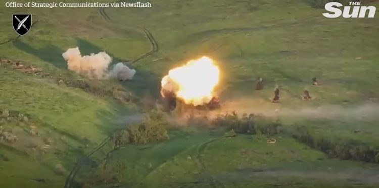 Raketa ‘ndan më dysh’ tankun rus (VIDEO)