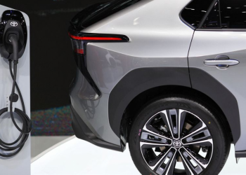 Toyota sjell inovacion në industrinë e makinave elektrike