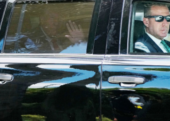 Sondazhi i Reuters/ Republikanët besojnë se akuzat kundër Trump janë të motivuara politikisht