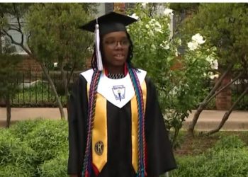 Kjo vajzë ka përfunduar shkollën e mesme në moshën 14-vjeçare