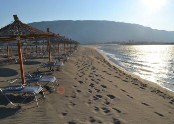 Ishte duke notuar në det, humb jetën i moshuari në Velipojë