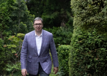 ‘Financial Times’: SHBA, NATO dhe BE mbështetën Serbinë, shkak furnizimi me municione i Ukrainës