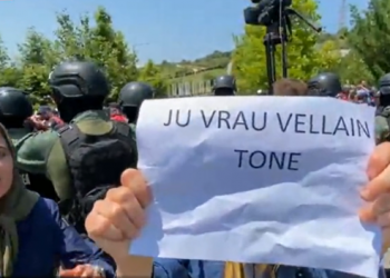 “Ju vratë vëllain tonë”/ Gruaja muxhahedine: Nuk ndihemi më të sigurt këtu