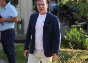 Foto/Çfarë ndodhi në Asamblenë e PS, nga Balluku te Gjiknuri e Veliaj