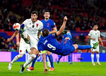 PSG përfshihet në garë për Kane, ja oferta që kanë gati për anglezin