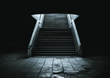 Arkeologët zbulojnë portën që përdorej për të thirrur të vdekurit