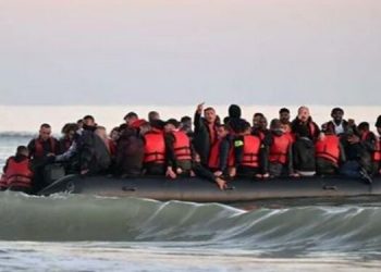 Britani: Shqiptarët bashkë me kurdët drejtojnë trafikun me gomone