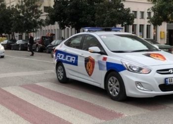 Përplasi për vdekje të moshuarën, ndalohet 16 vjeçari