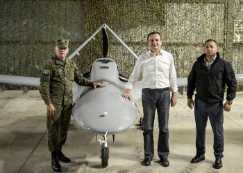 Armatoset Kosova, Kurti bën foto me dronët e blerë nga Turqia