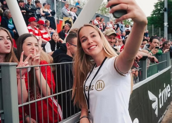 FOTO/ Futbollistja gjermane refuzon ofertën e Playboy