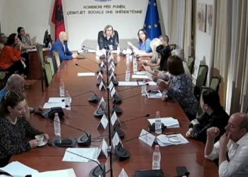 ‘Kanabisi mjekësor’/ Deputetja: Droga shitet hapur nëpër shkolla