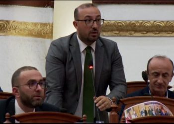 Korreshi bënë pyetjen epike: Aman se mos ka ikur Rama pa b…