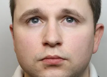 Maskohej si model/ Kush është pedofili që futi në grackë 45 të mitura