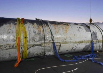 Koreja e Jugut nxjerr nga deti mbetjet e një sateliti spiun të Penianit