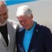 Rama publikon foton me Clinton: Ju pres të gjithëve te Kryeministria