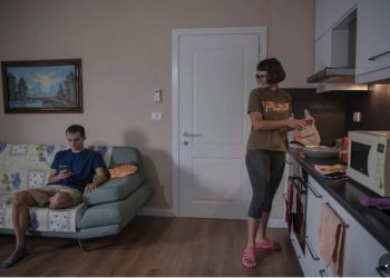 “Spiunia ruse kërkoi azil politik në Shqipëri”, NY Times: 9 muaj burg i kaloi duke mësuar shqip