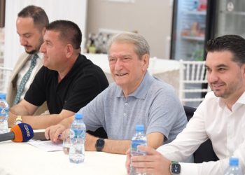 Berisha thirrje demokratëve: Në 14 maj Rrogozhina votoi Shkëlqim Hoxhën, mbroni fitoren