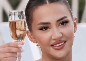 “O Zot Kamarierja e Lushnjes”, Kiara Tito përplaset me “fansin”