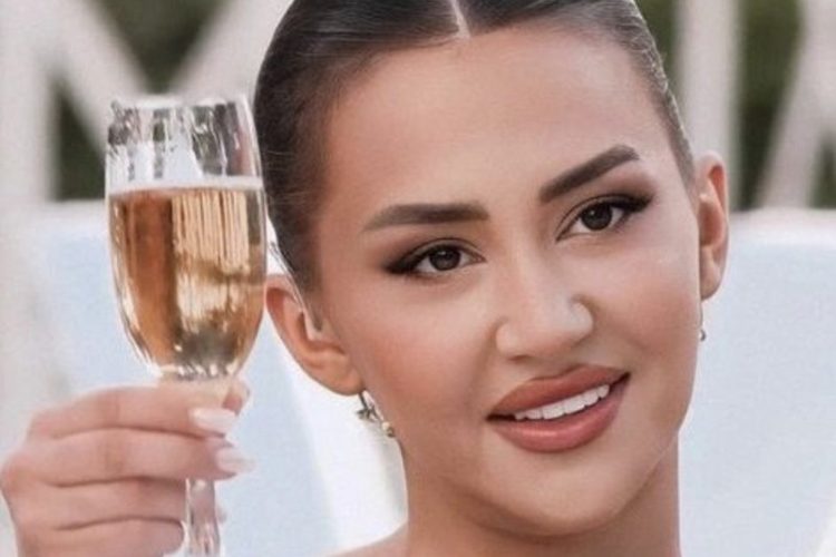 “O Zot Kamarierja e Lushnjes”, Kiara Tito përplaset me “fansin”