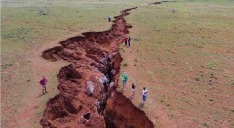 Shkencëtarët paralajmërojnë ndarjen e kontinentit: Do krijohet një det i ri