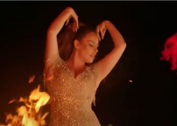 Anxhela Peristeri publikon këngën e saj më të re