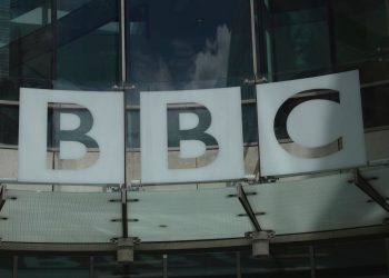 Gazetari i BBC-së George Alagiah vdes në moshën 67-vjeçare