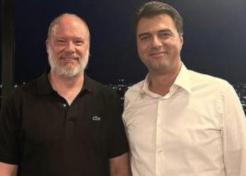 Basha publikon foton me drejtorin e IRI: Do forcojmë PD-në