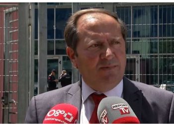 Prangosja e ish-anëtarit të UÇK, avokati: Janë duart e zgjatura të Serbisë