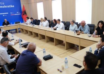 Berisha mbledh Kryesinë e PD, çfarë pritet