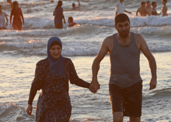 Kryebashkiakja nxit polemike ndër fetare me vendimin e saj