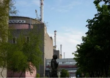 Zbulohen mina në perimetrin e centralit bërthamor të Zaporizhias