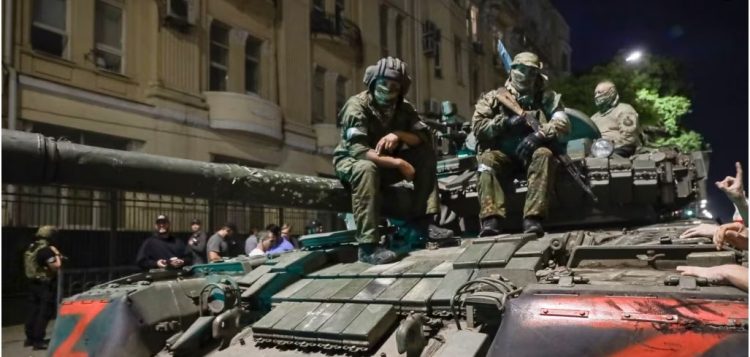 Wagner pezullon rekrutimin e mercenarëve