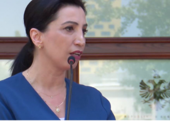 Kriteret, Kushi: Çdo student aplikon për kredi studentore