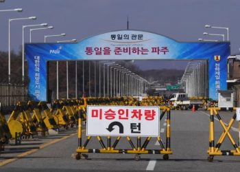 Kaloi kufirin, arrestohet një shtetas amerikan në Korenë e Veriut