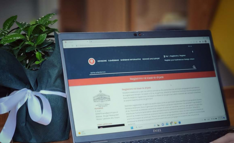 Afatet e procedura/ Nisin sot regjistrimet në e-Albania të nxënësve në klasat e dhjeta