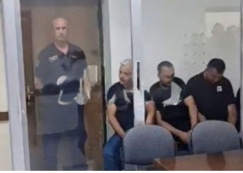 Me kokën ulur, dalin para gjykatës 4 të arrestuarit për sulmin brutal të dy kushërinjve Maja në Krujë
