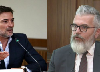 “Ku është morali këtu” Alibeaj-mazhorancës: E ka marrë vesh dynjaja se ç’ka bërë Rraja, Ahmetaj ka marrë rrugën