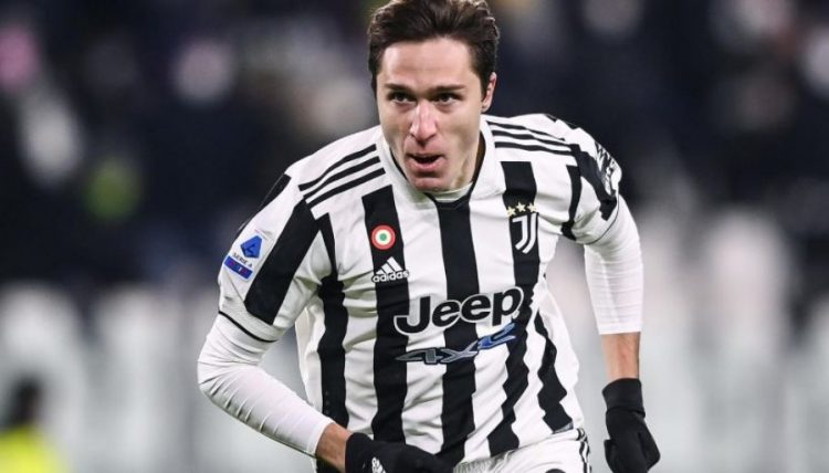 Chiesa mund të luajë në Angli, por ka një ‘ngërç egjiptian’