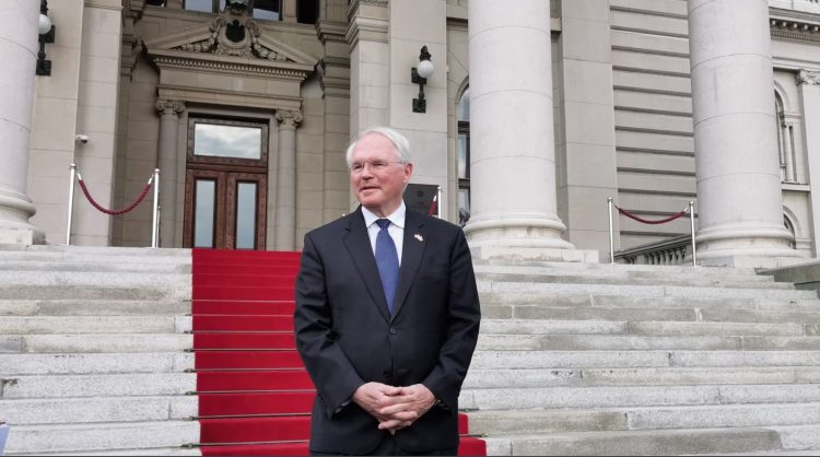 Hill: Sanksionimi i Vulinit nuk nënkupton marrëdhënie…