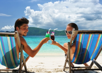 Udhëtoni çift këtë verë nëse doni të qëndroni…