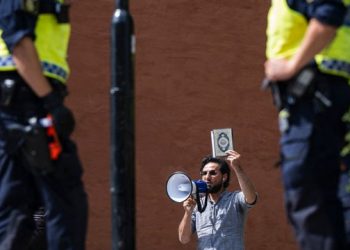 OKB dënon djegien e librit të shenjtë