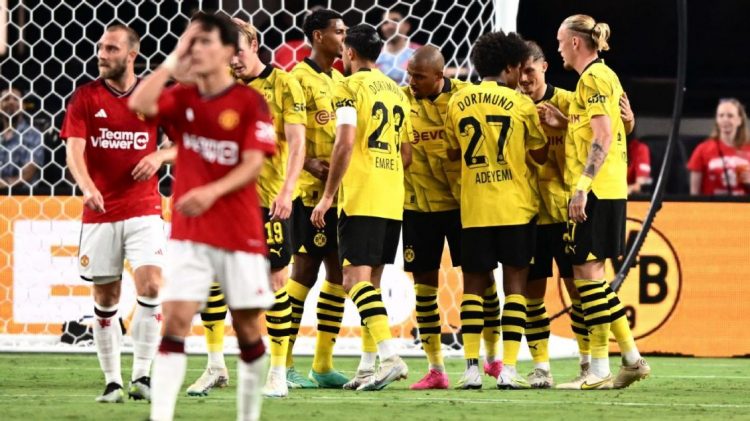 Spektakël me pesë gola, Dortmund mposht Manchester United