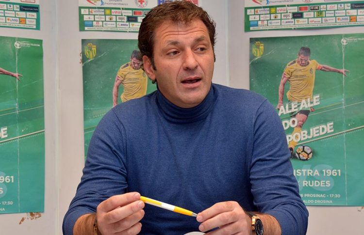 Trajneri i Bylisit flet hapur: Ne meritojmë të jemi në…