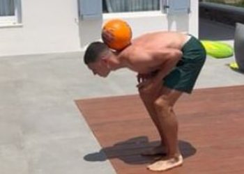 Foden dhuron spektakël edhe gjatë pushimeve