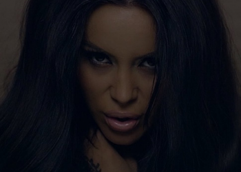 Fjolla vazhdon me “fiksimet” e saj: Nëse më ndodh diçka, te ambasada…