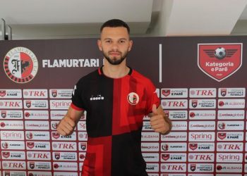 Flamurtari synon Superioren, prezantohet “eksperti i Kategorisë së Parë”