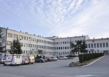 Arratiset nga spitali i Psikiatrisë një i burgosur